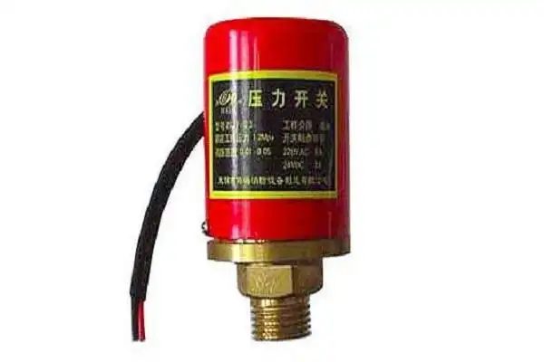 消防压力开关的作用是,当消防喷淋管道内的压力小于供水端的压力时