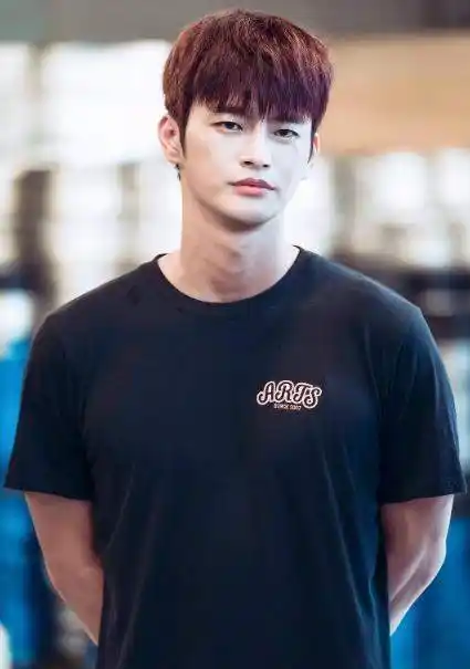 影歌双栖徐仁国穷小子逆袭大明星与朴宝蓝恋爱2年却分手