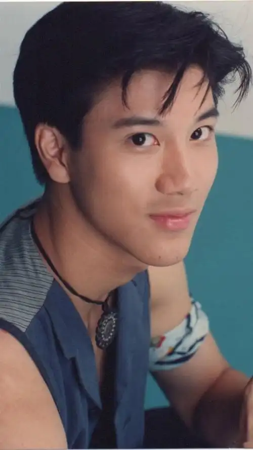 王力宏20年前出道青涩照