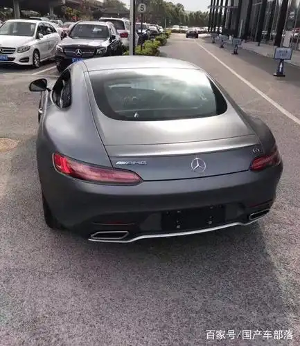 奔驰amg gt车尾