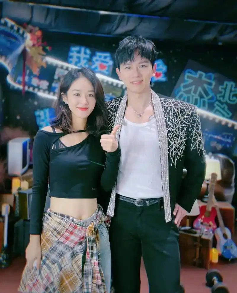 张杰演唱会合照大赏,大家都好素颜啊!