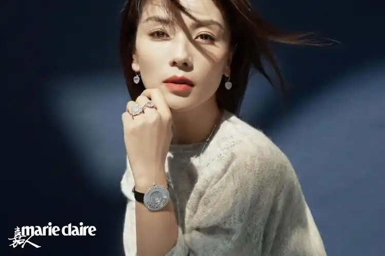 分享一组刘涛图片给大家,图中的明星图片壁纸会点缀你的电脑桌面,美化