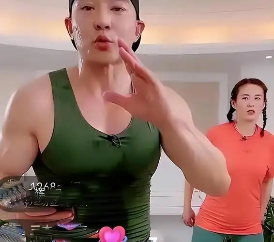 回顾刘畊宏:曾一周吸粉上千万,直播间400万人同时在线,今如何?