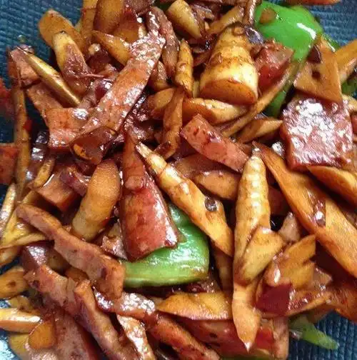 素菜小炒新鲜出炉,吃腻大鱼大肉,素菜就是抢手菜!