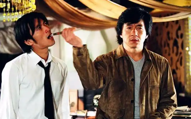 【720p】【动作/剧情】电影《新警察故事》成龙,谢霆锋,吴彦祖精彩