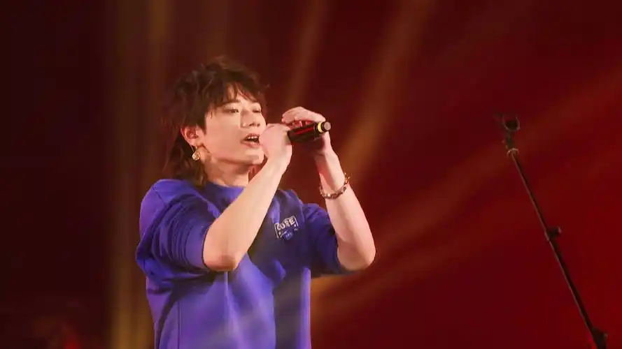 太一亮相麦田音乐节首唱负重透露新专辑即将发行