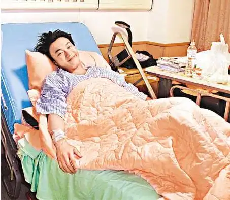 明星表演意外多,盘点那些看着都"蛋疼"的男明星!