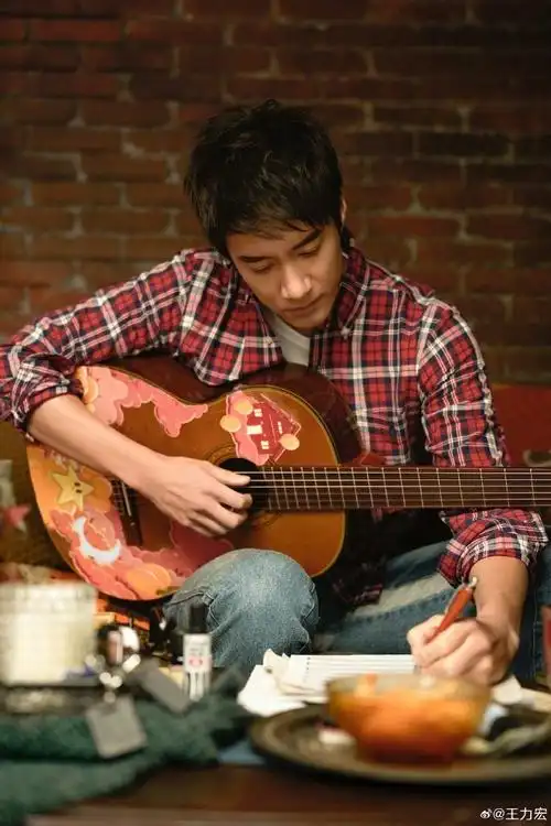 #造谣网暴王力宏的自媒体被强制执行##王力宏告黑维权胜诉申请强执#