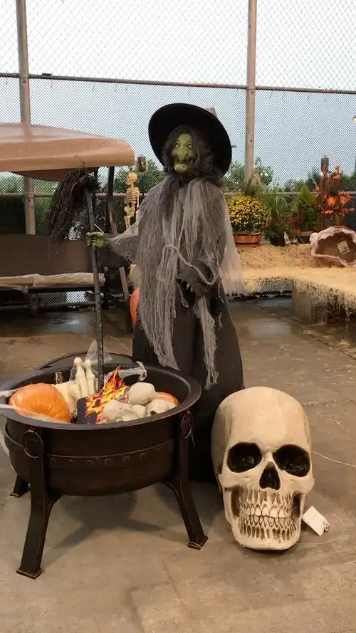 美国沃尔玛售卖的万圣节女巫.怕吗?