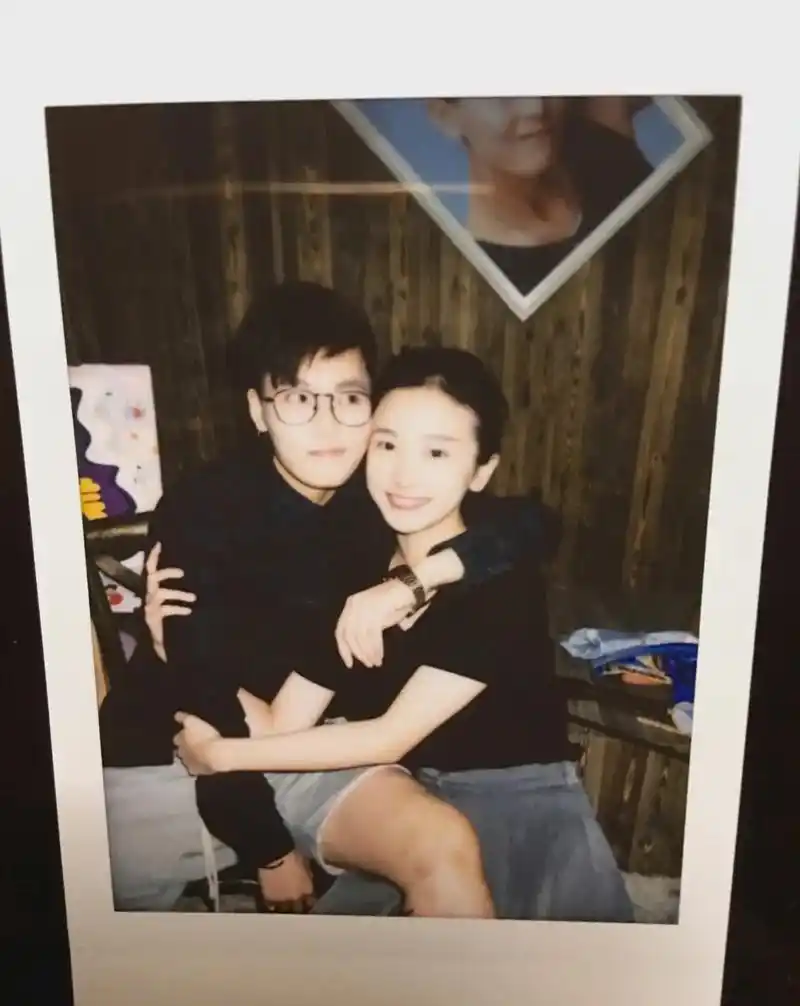 姜梓新周晨晞辛普森 - 抖音