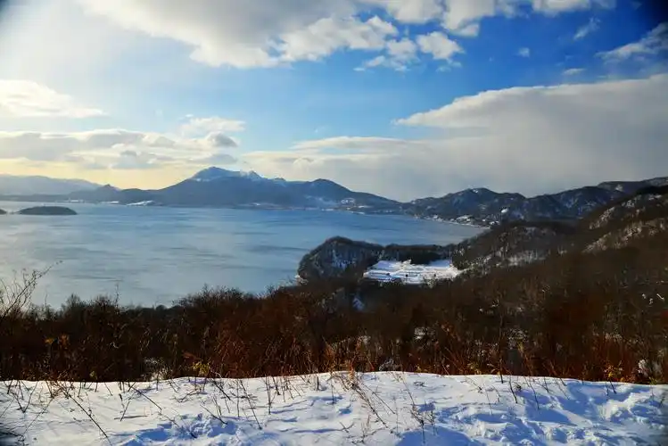日本北海道洞爷湖风光图片1920x1280分辨率查看