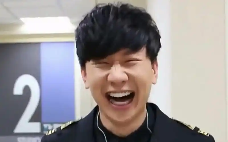 林俊杰演唱会搞笑点歌环节 实力撩粉!