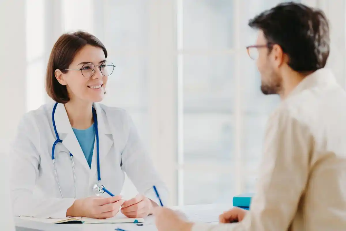 未来chatgpt等人工智能系统是否能完全代替医生问诊,这还存在较大