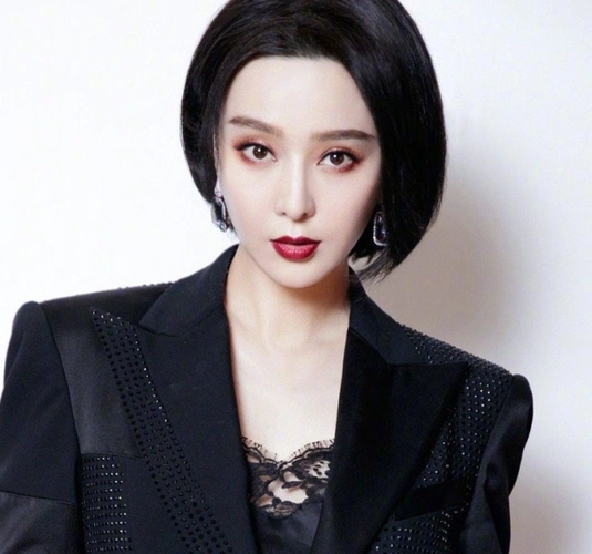 范冰冰短发造型惊艳四座,看到"生图"下的颜值,确定是39岁?