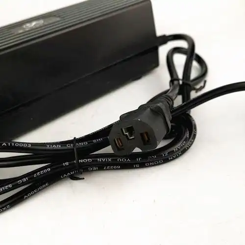 大功率英发电动车电瓶电池充电器48v58ah60v58ah电车三轮车电动车充电