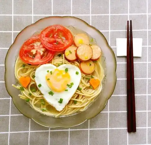 爱心鸡蛋面的做法