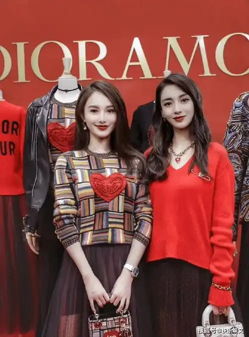 当众摸女友翘臀,女方身材好身高178cm_杨颖_网友_前妻