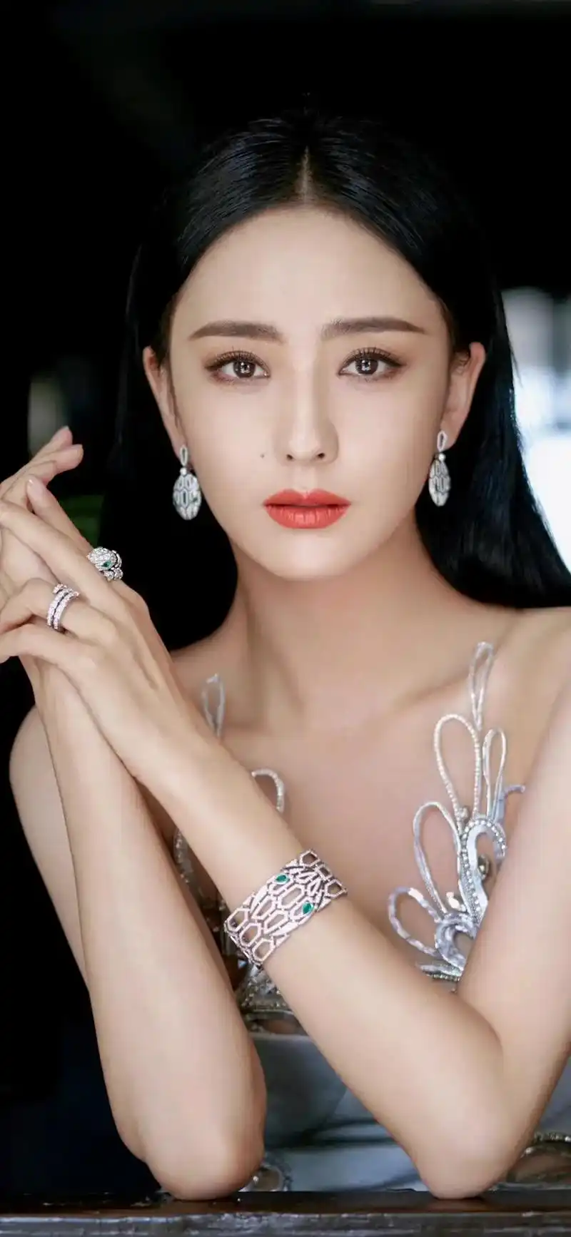 影视美女美女明星佟丽娅写真美图壁纸图片.#明星图片 #美出高 - 抖音