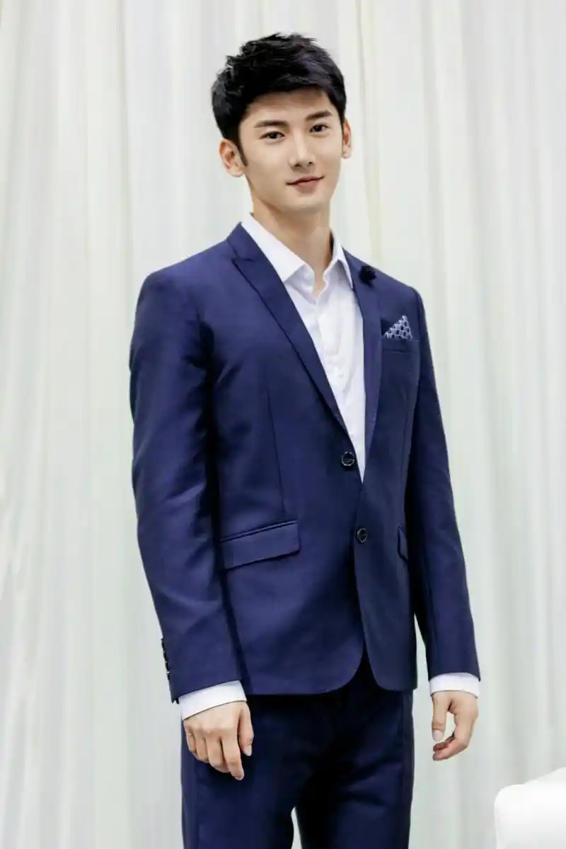 拍完暴风眼有一对小情侣分手了骄傲与泪水同在