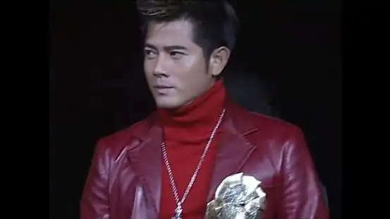 郭富城在成为四大天王之后的第11年终于亮相央视春晚献唱歌曲《动起来