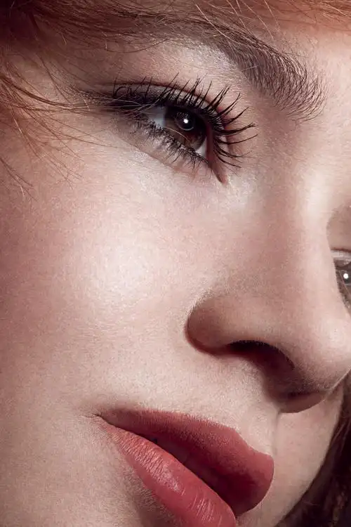 人像面部特写作品评改_图片赏析 - 虎课网