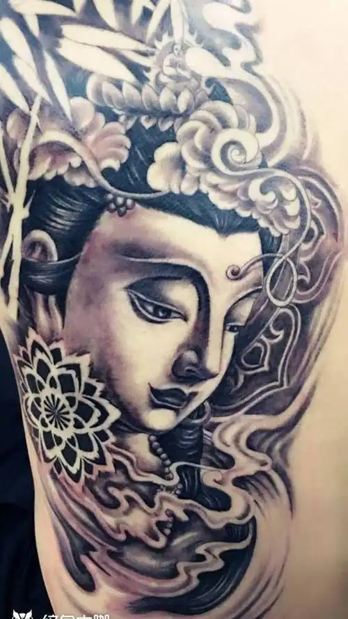 半背观音纹身图片tag标签:纹身师:谢迟来纹身店:黑月纹身总店(半甲