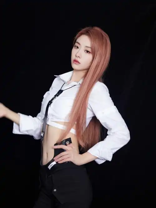 来自喻言女士的一些身材暴击