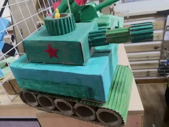 纯手工打造的坦克