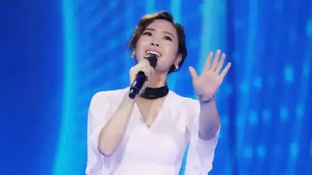 当流量网红唐艺遇上专业歌手云朵,唱同一首歌,这差距一目了然