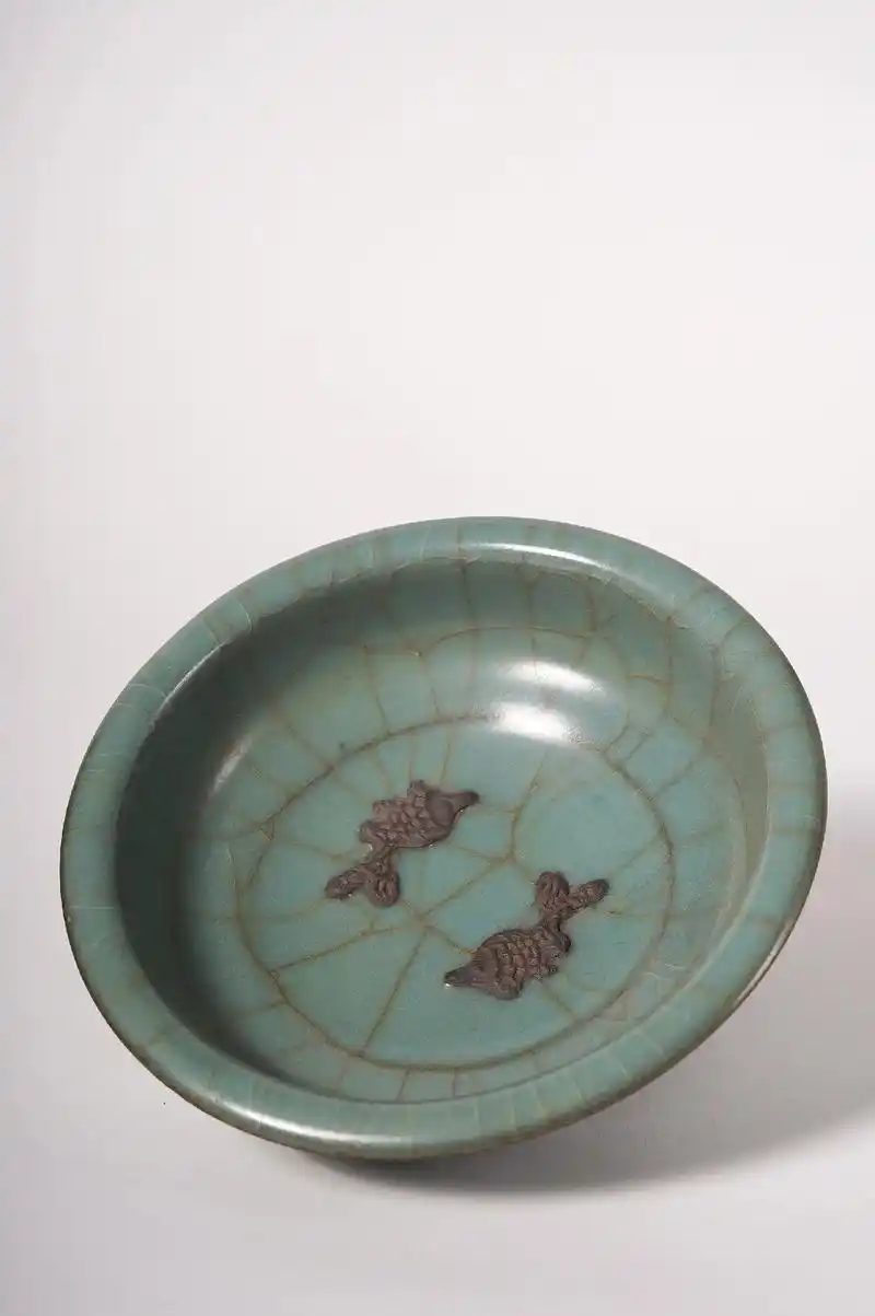 五大名窑之官窑粉青釉双鱼洗