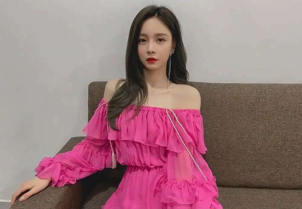 沈梦辰17岁参加模特大赛与如今反差明显网友和杜海涛长得好像