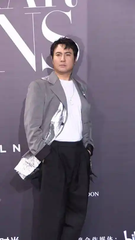 了#沈腾真的是一个动作,一个眼神就自带笑点的男人……浅娱的微博视频