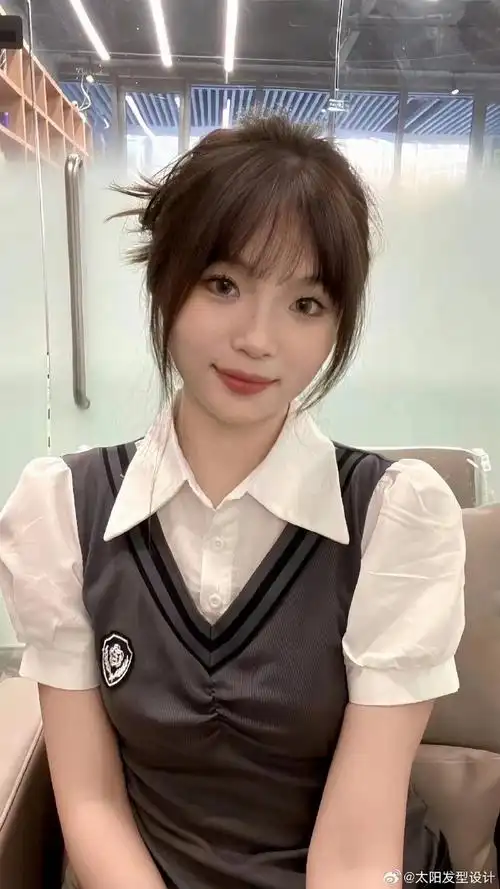 秋冬必备款##法式刘海##秋冬必备气质卷发##秋冬必备气质卷发