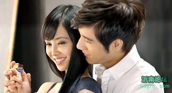 蔡依林与王力宏台球风采