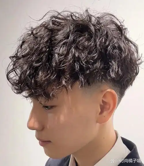 男生必烫发型 羊毛卷 日系烫发 超级适合头发细软 稀少的的男生 日系