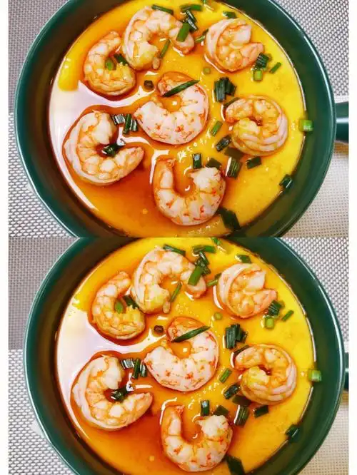 简单又好吃的鲜虾蒸蛋小朋友的最爱