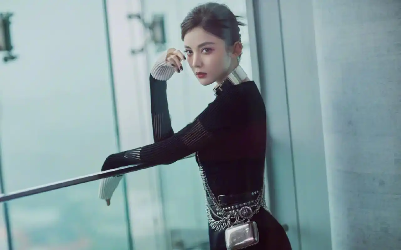 古力娜扎酷美性感高清桌面壁纸