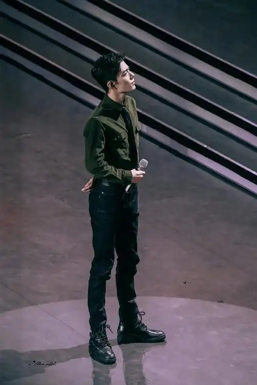 全身图,这腿真——————长#肖战#xz#肖战顾一野