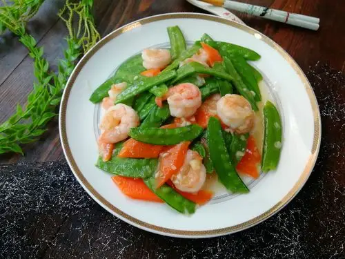 原创春节宴客菜,清爽又营养的家常小炒,脆嫩清香可口,非常受欢迎