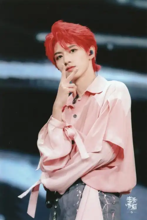 朱志鑫[超话]##朱志鑫 三代唯一门面##朱志鑫 三代第一主舞