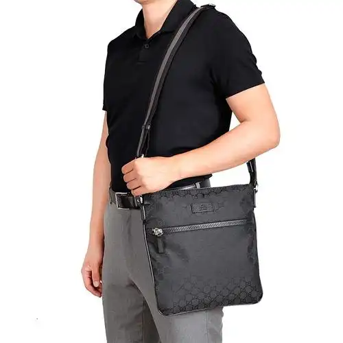 gucci古驰男包男士邮差包双g纹尼龙单肩斜挎包 黑色大号449184