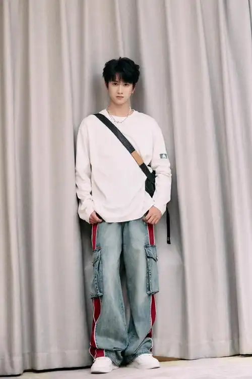 star performance | 敖子逸