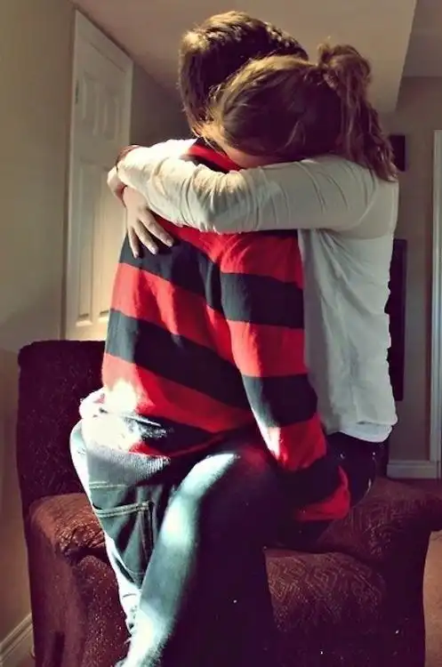 欧美情侣拥抱图片 情侣紧紧拥抱图片