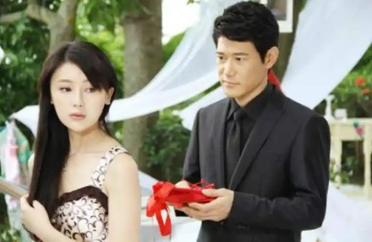 矢野浩二的中国老婆如今二人有了孩子已经定居成都