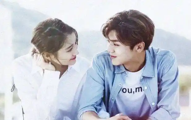 原创关晓彤被问最辣眼鹿晗哪一点两字回答太精辟