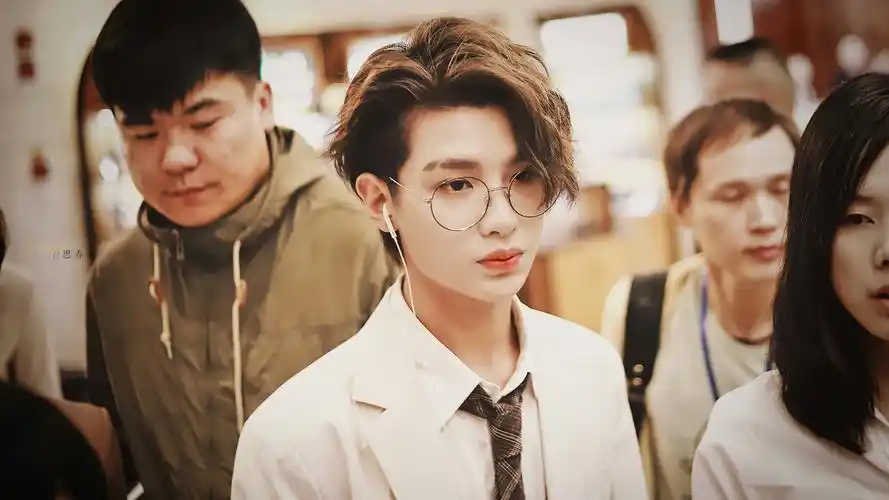 justin黄明昊【181005 完美的餐厅】图见水… - 堆糖,美图壁纸兴趣