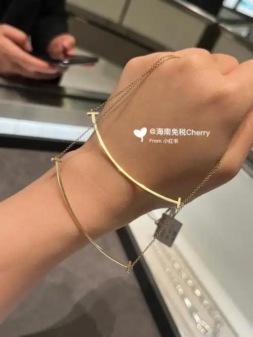 海南免税蒂夫尼tiffany大号笑脸项链7千77