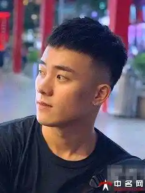 男生短发发型图片