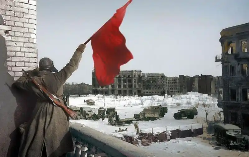 上色旧照还原斯大林格勒保卫战惨烈战场