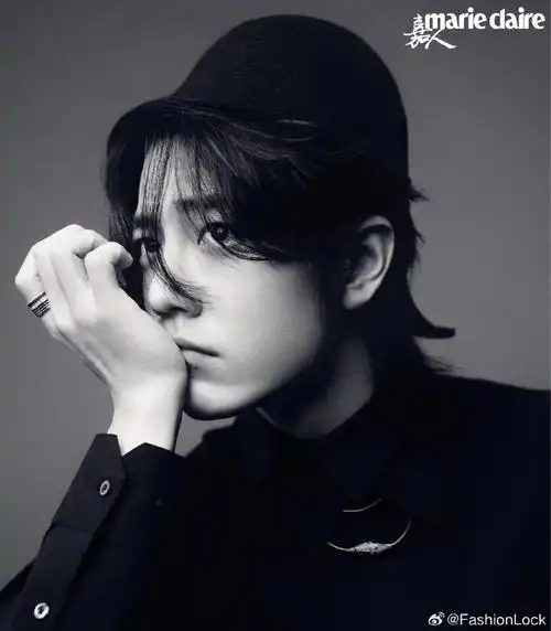 肖战嘉人开年刊封面##肖战崭新启航大片